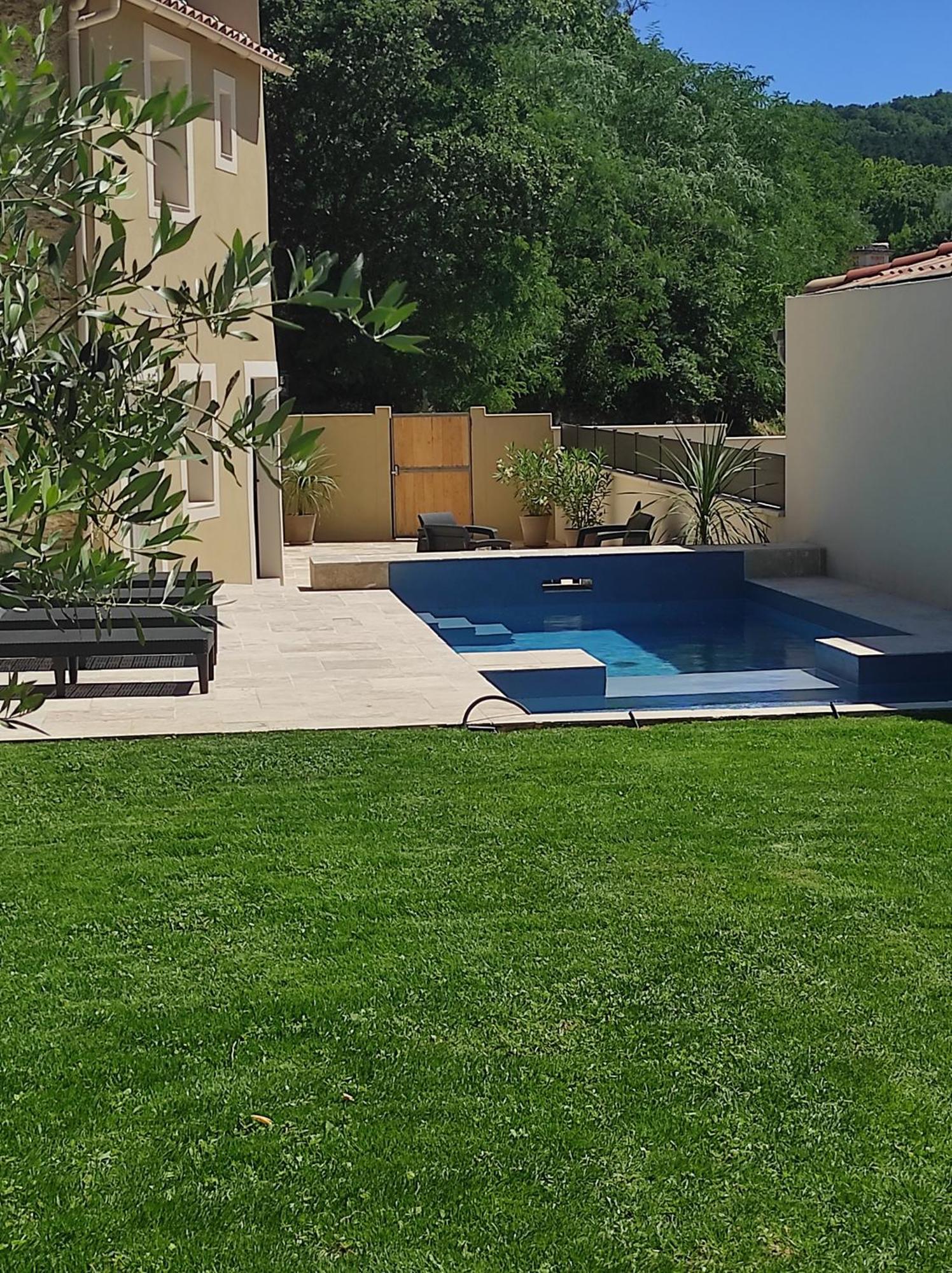 Apartment Apparts'hotel La Ferme Du Gros Noyer Malaucene